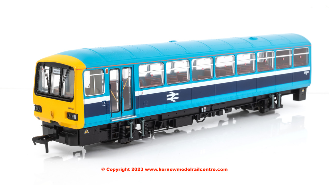 E83022 EFE Rail Class 143 2-Car Pacer DMU number 143 001 in BR Provincial (Original) livery